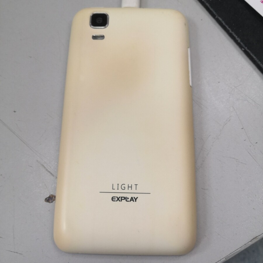 Мобильный телефон Explay