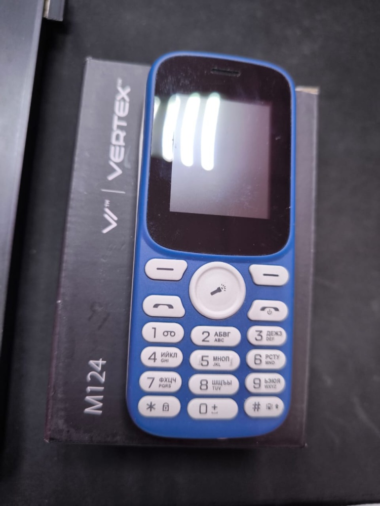 Мобильный телефон Vertex
