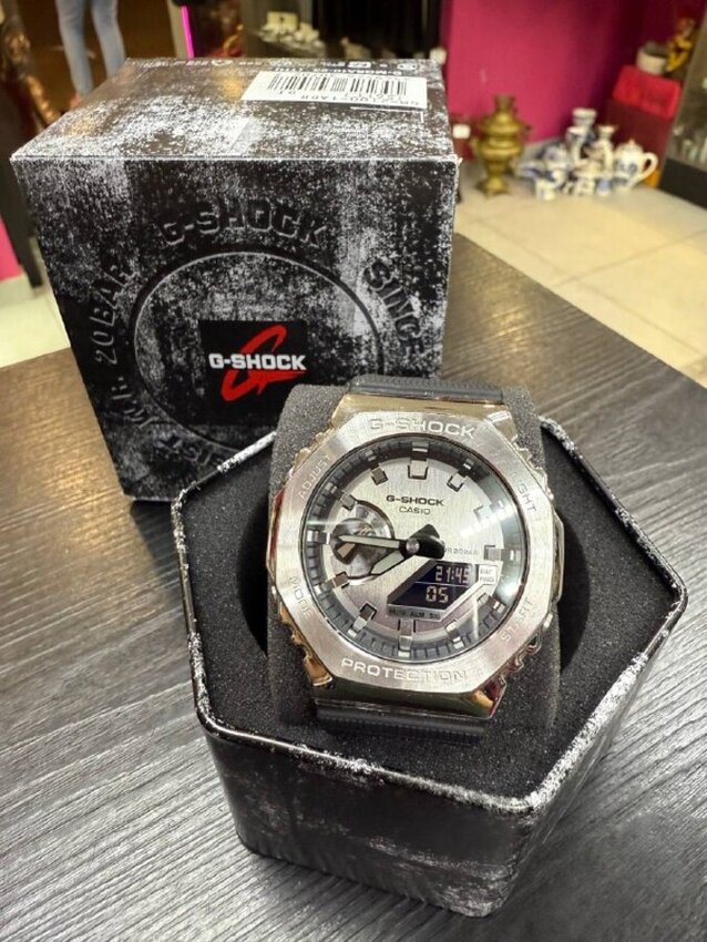 Часы Casio GM-2100 1EAR