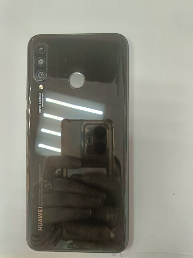 Смартфон Huawei P30 Lite