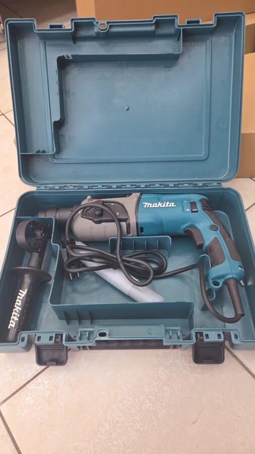 Перфоратор Makitta HR2470