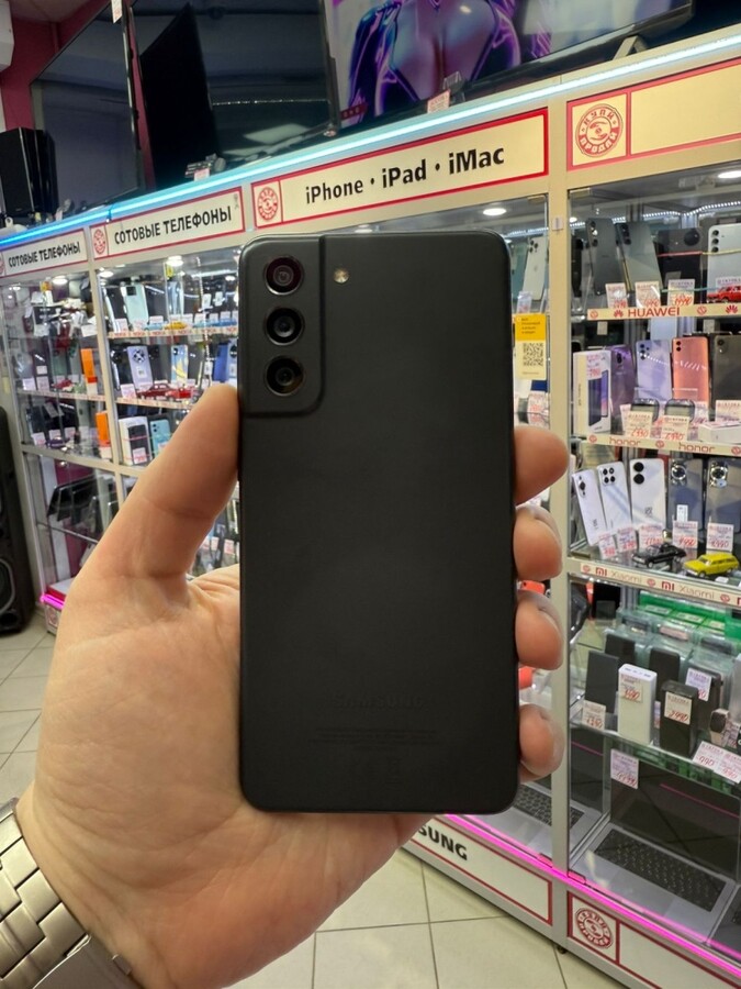 Смартфон Samsung S21 FE 8/256