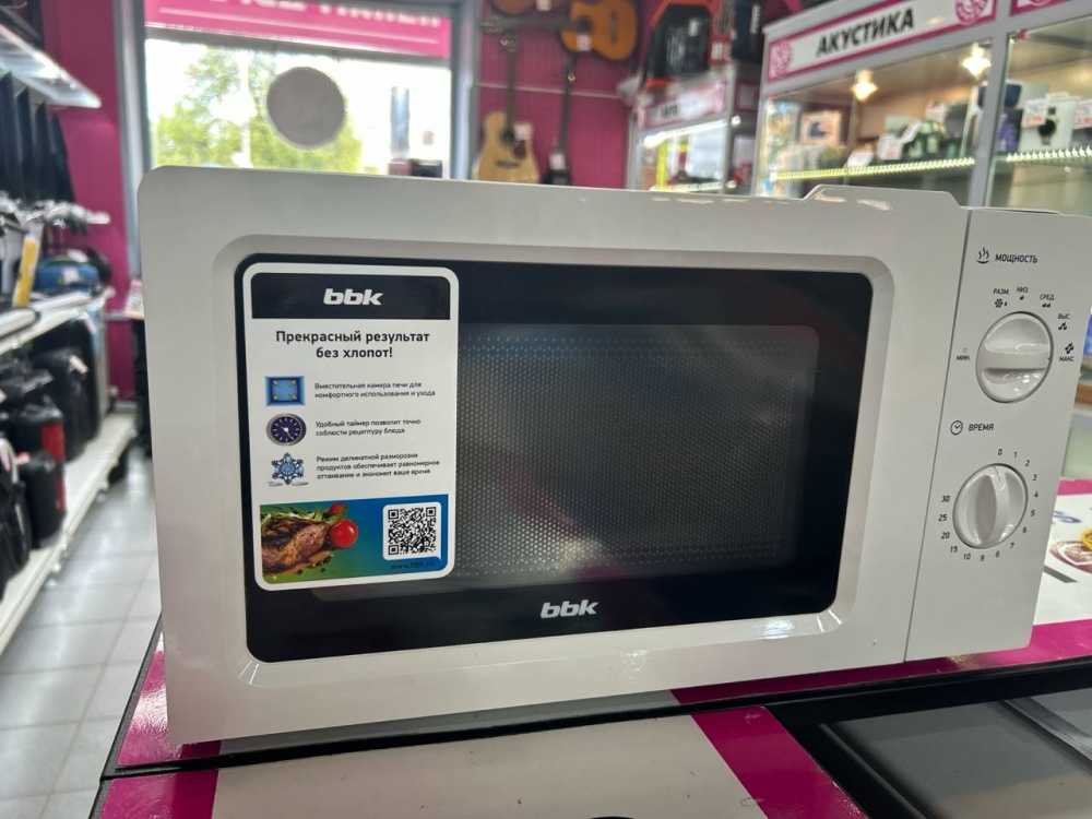 Микроволновая печь BBK 781