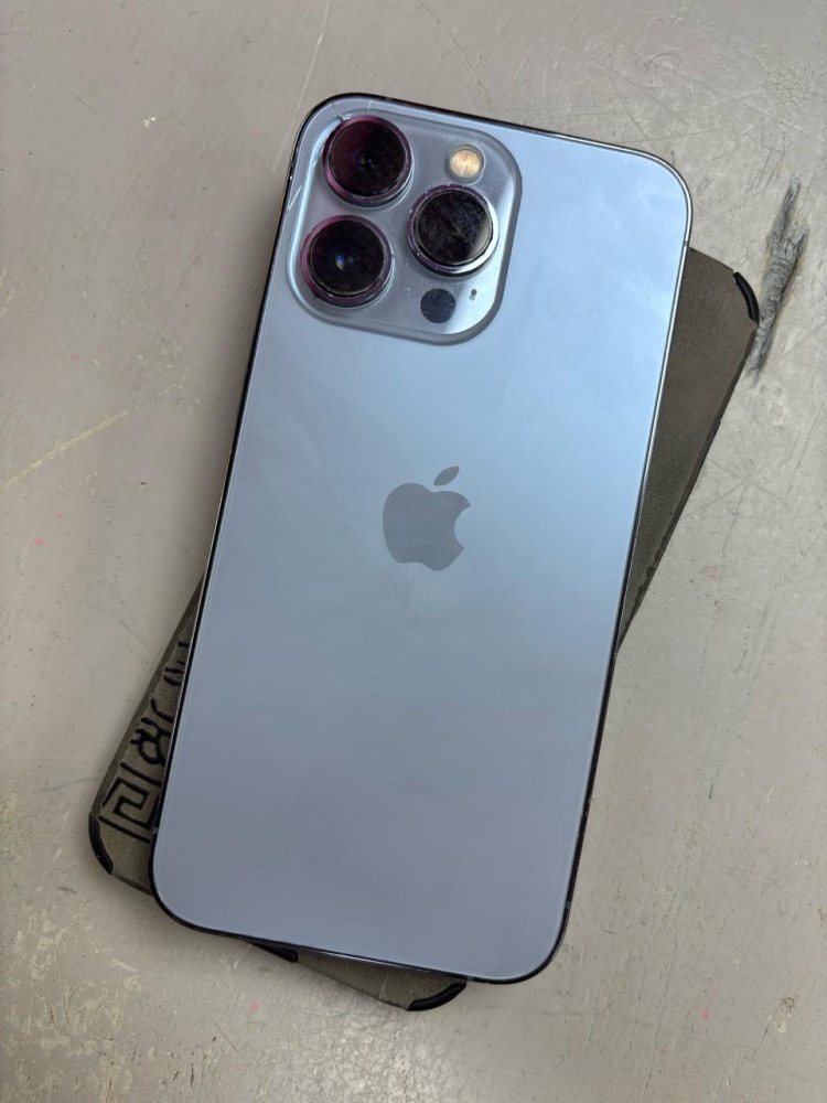 Смартфон iPhone 13 PRO 256 GB