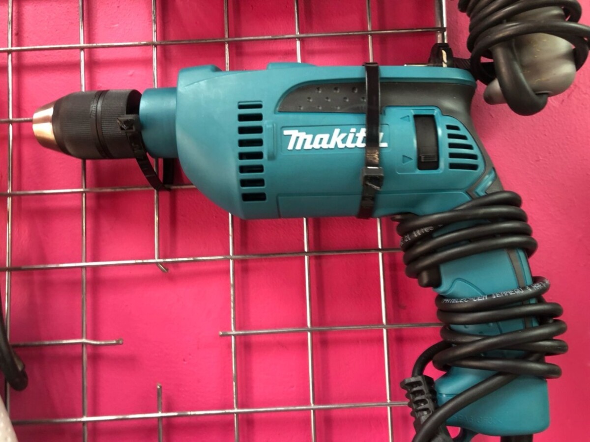Дрель makita HP1641F