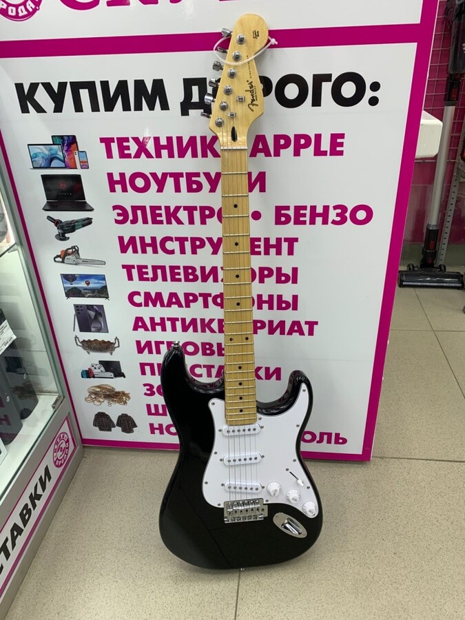 Гитара Fender Stratocaster