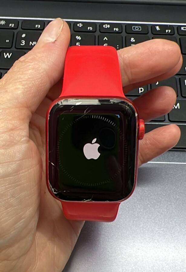 Смарт-часы Apple watch series 6 89%