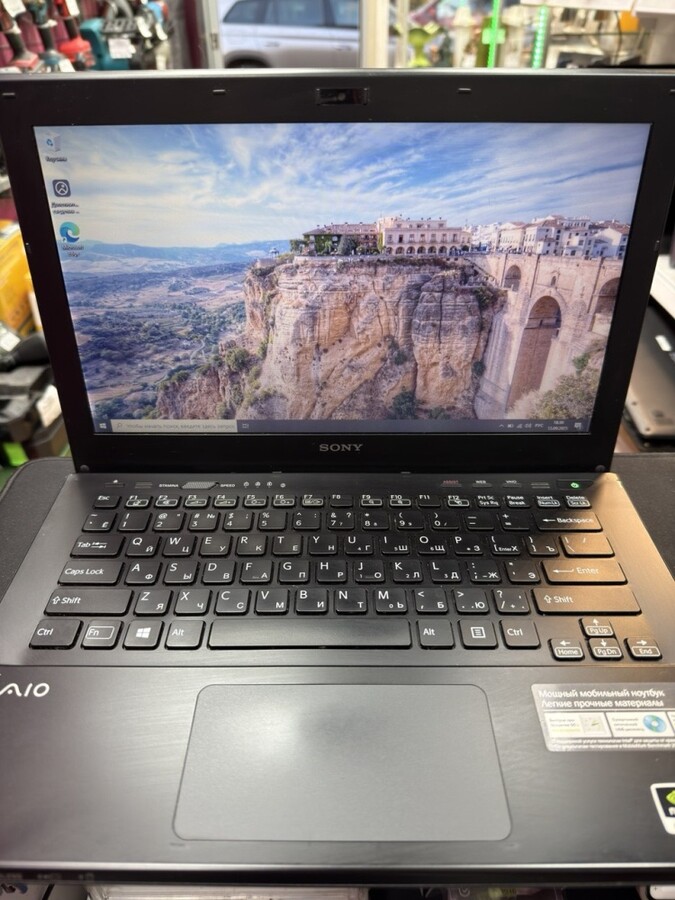 Ноутбук Sony SVS131E21V