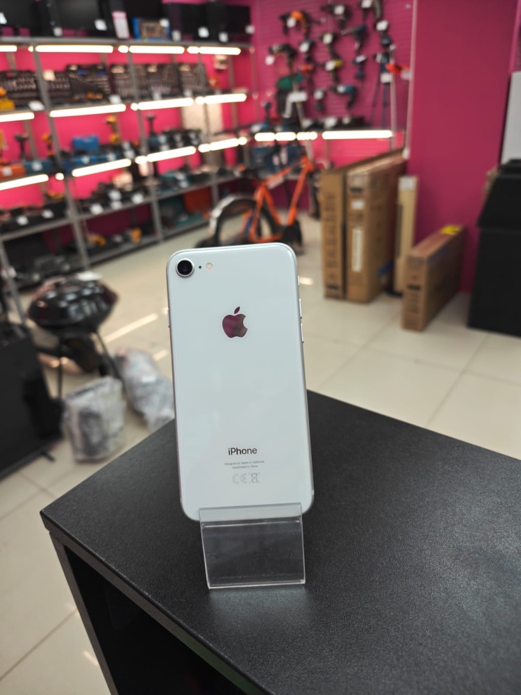 Смартфон iPhone 8 64 Gb