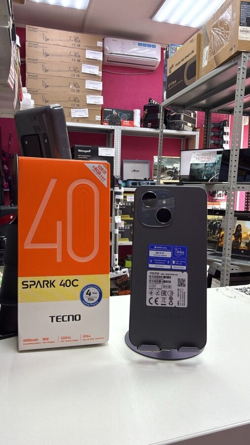 Мобильный телефон Tecno 40С(4\128)
