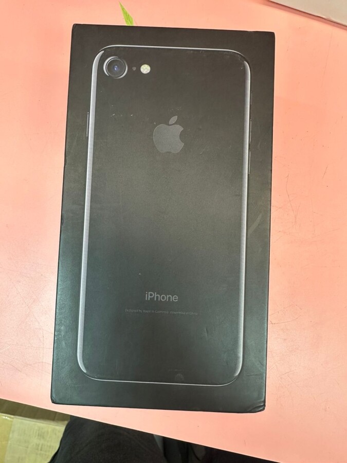 Смартфон iPhone 7 128Gb