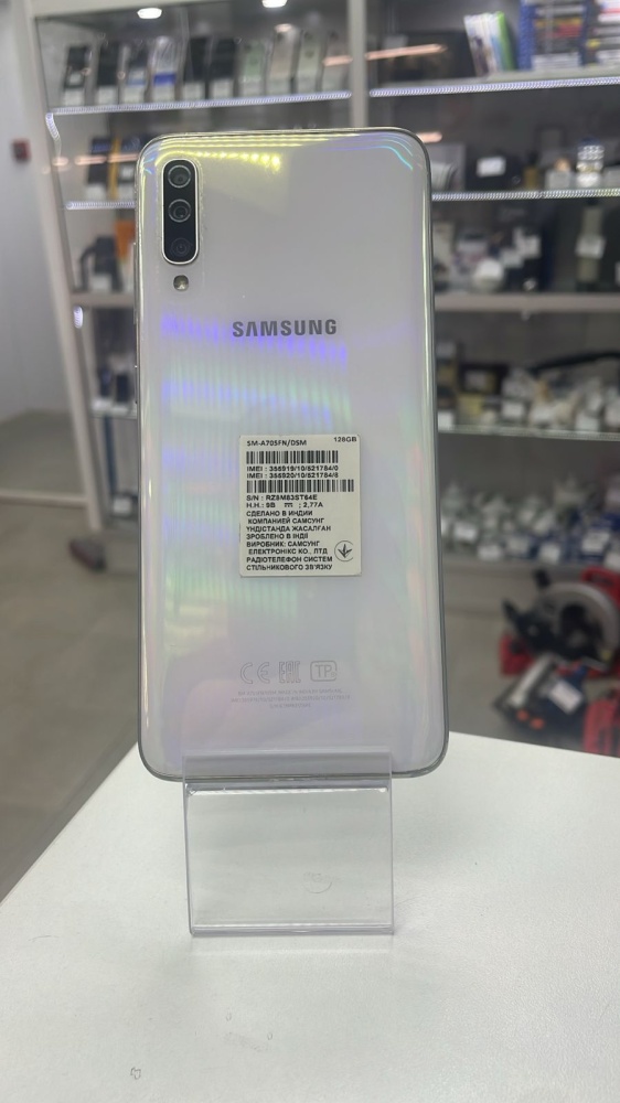 Смартфон Samsung A70 2019