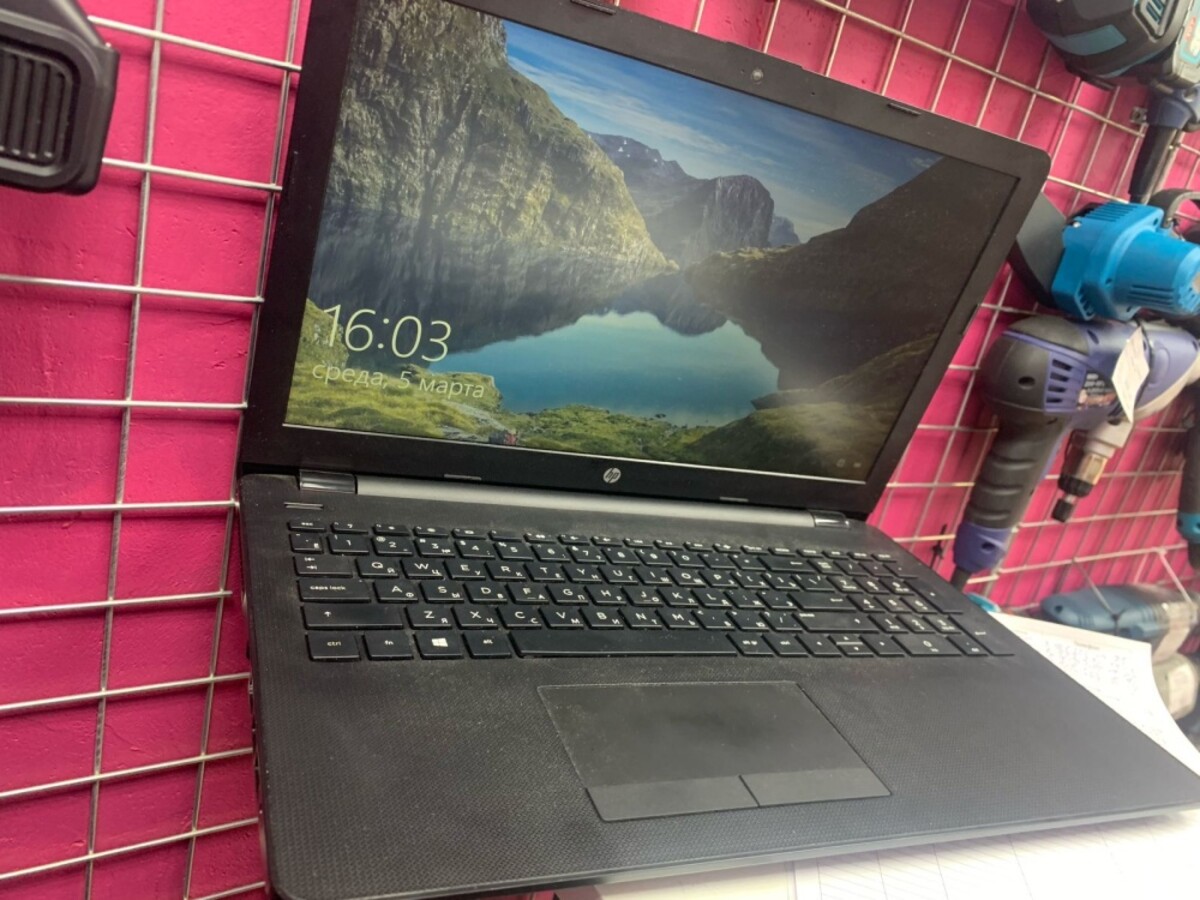 Ноутбук HP 15-rb09ur