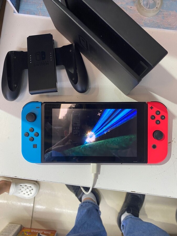 Игровая приставка Nintendo Switch