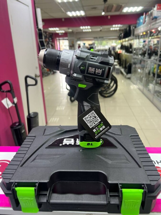 Шуруповерт Tenyn ex18