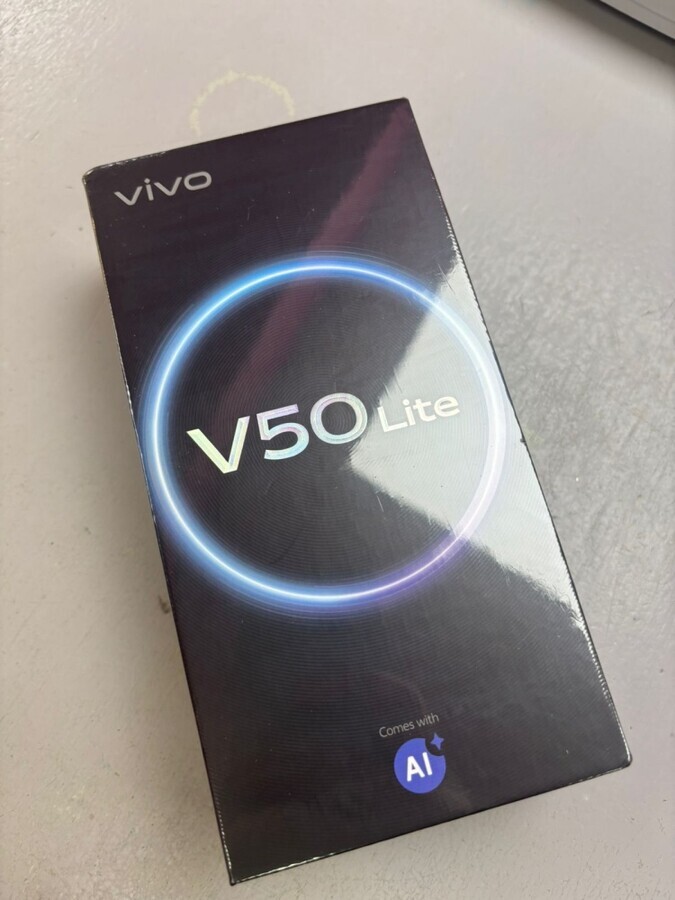 Смартфон Vivo V50 Lite 8/256