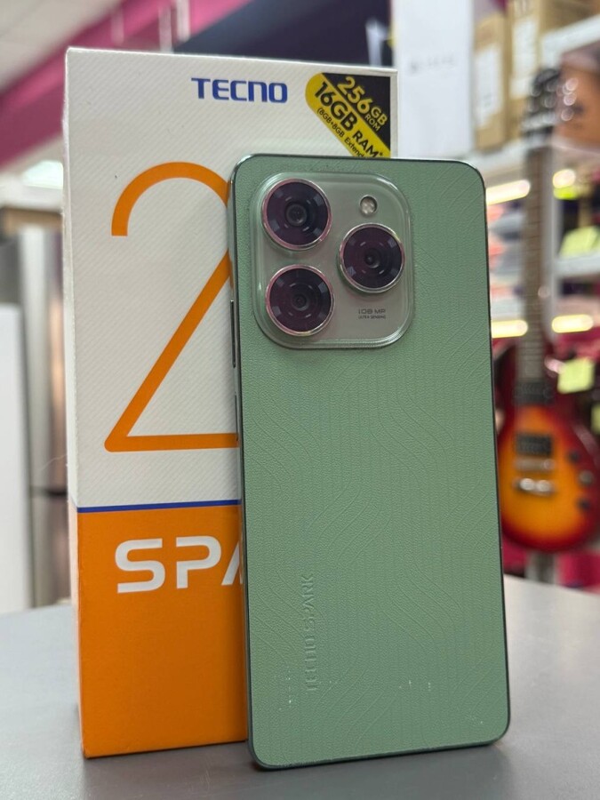 Мобильный телефон Tecno spark 20 pro 8/256