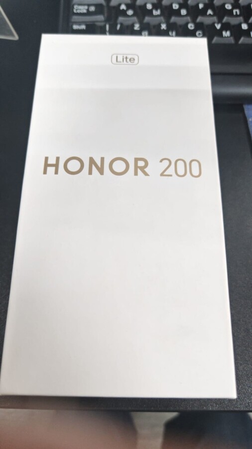 Смартфон Honor 200 Lite