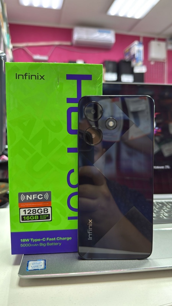 Мобильный телефон Infinix HOT 30i8/128GB