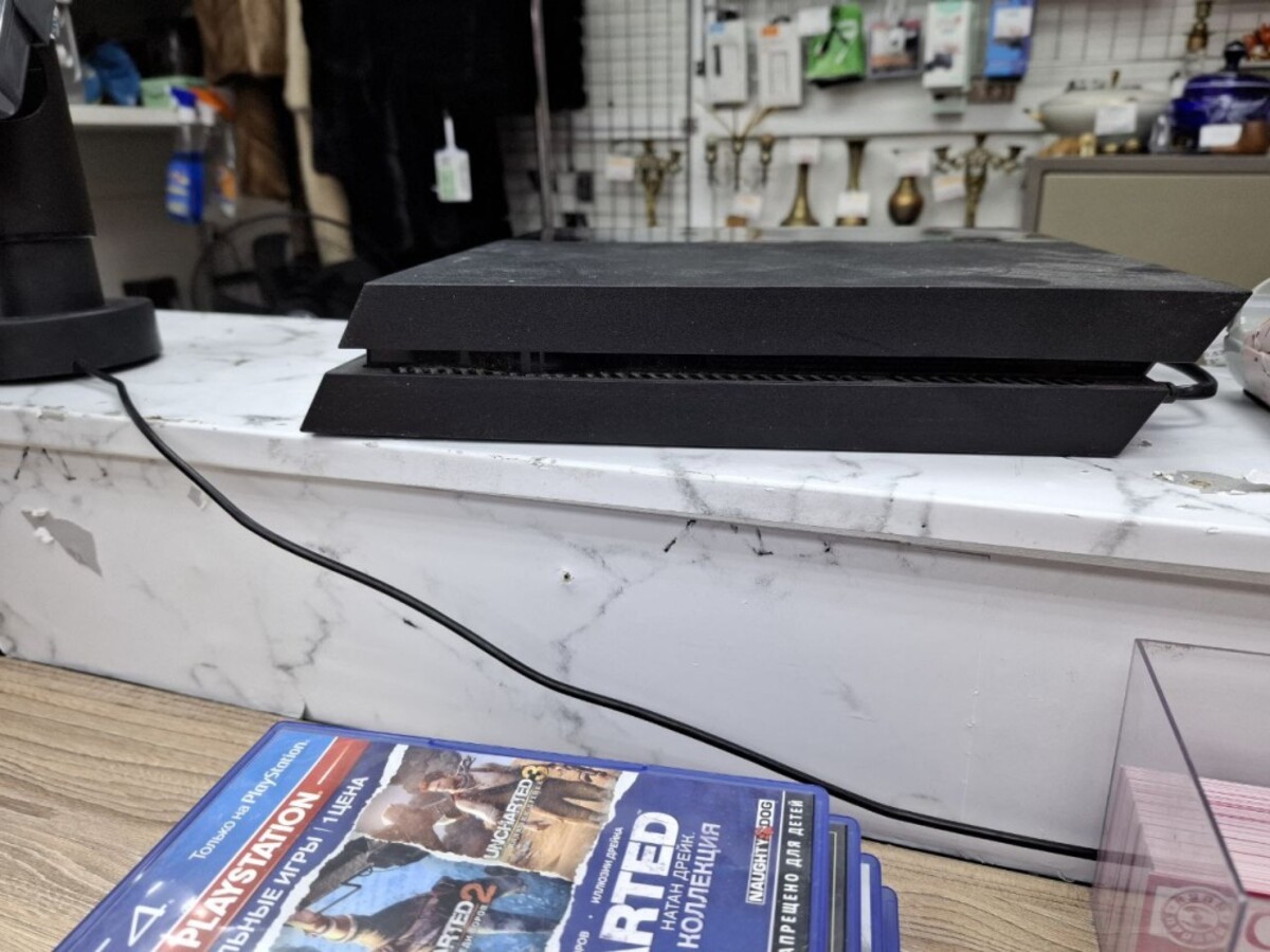Игровая приставка Sony PlayStation 4 fat
