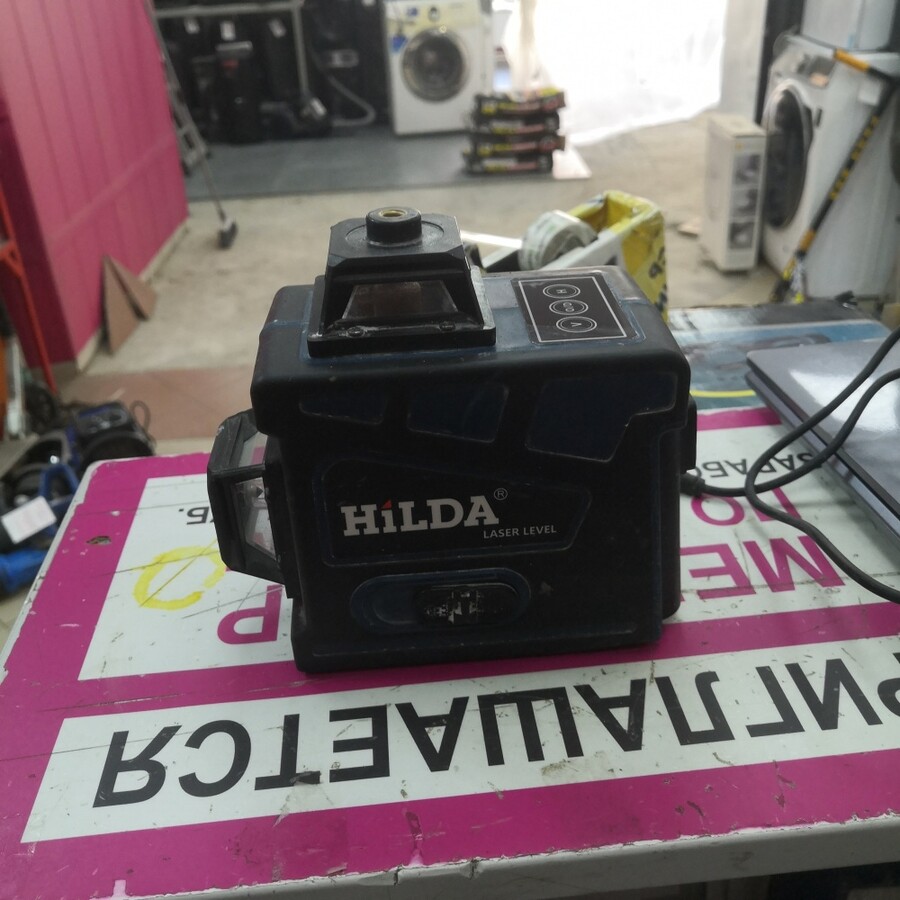 Лазерный уровень Hilda