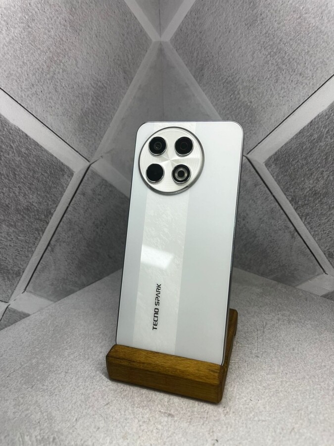 Мобильный телефон Tecno Spark 30s 8/256