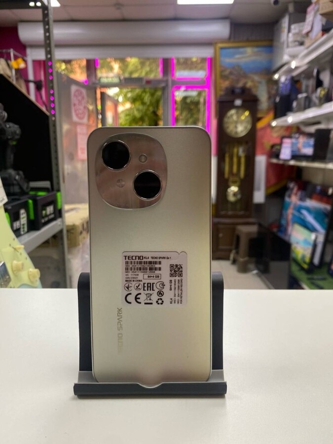 Мобильный телефон Tecno Spark go1 64gb