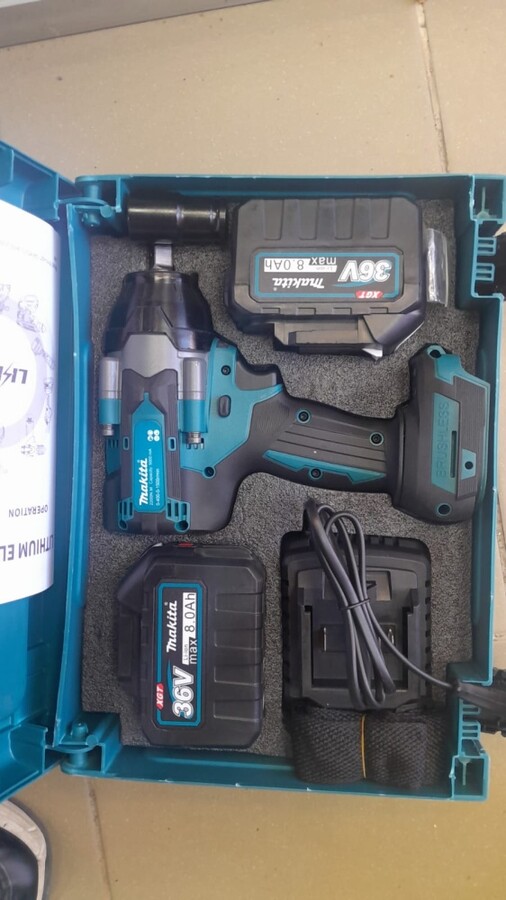 Гайковерт макита