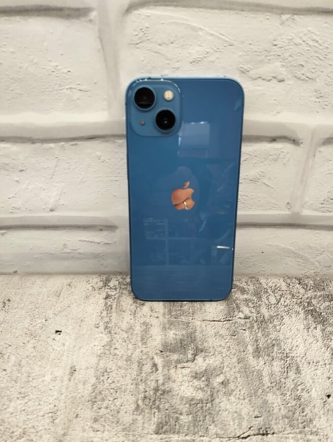 Смартфон iPhone 13 128 Gb