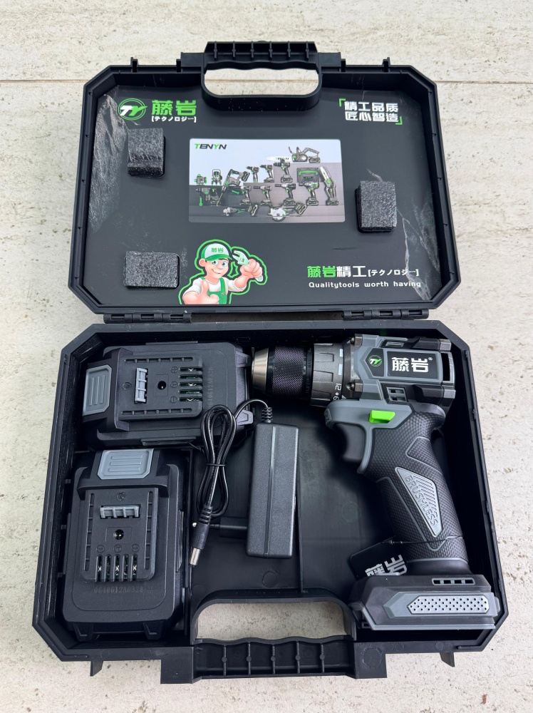 Шуруповерт TENYN 21V 2АКБ