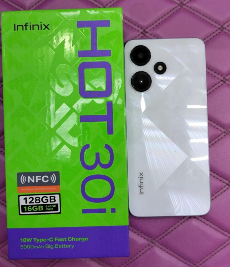 Мобильный телефон Infinix HOT 30i