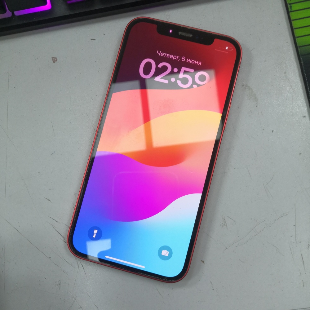 Смартфон iPhone 12 64 Gb