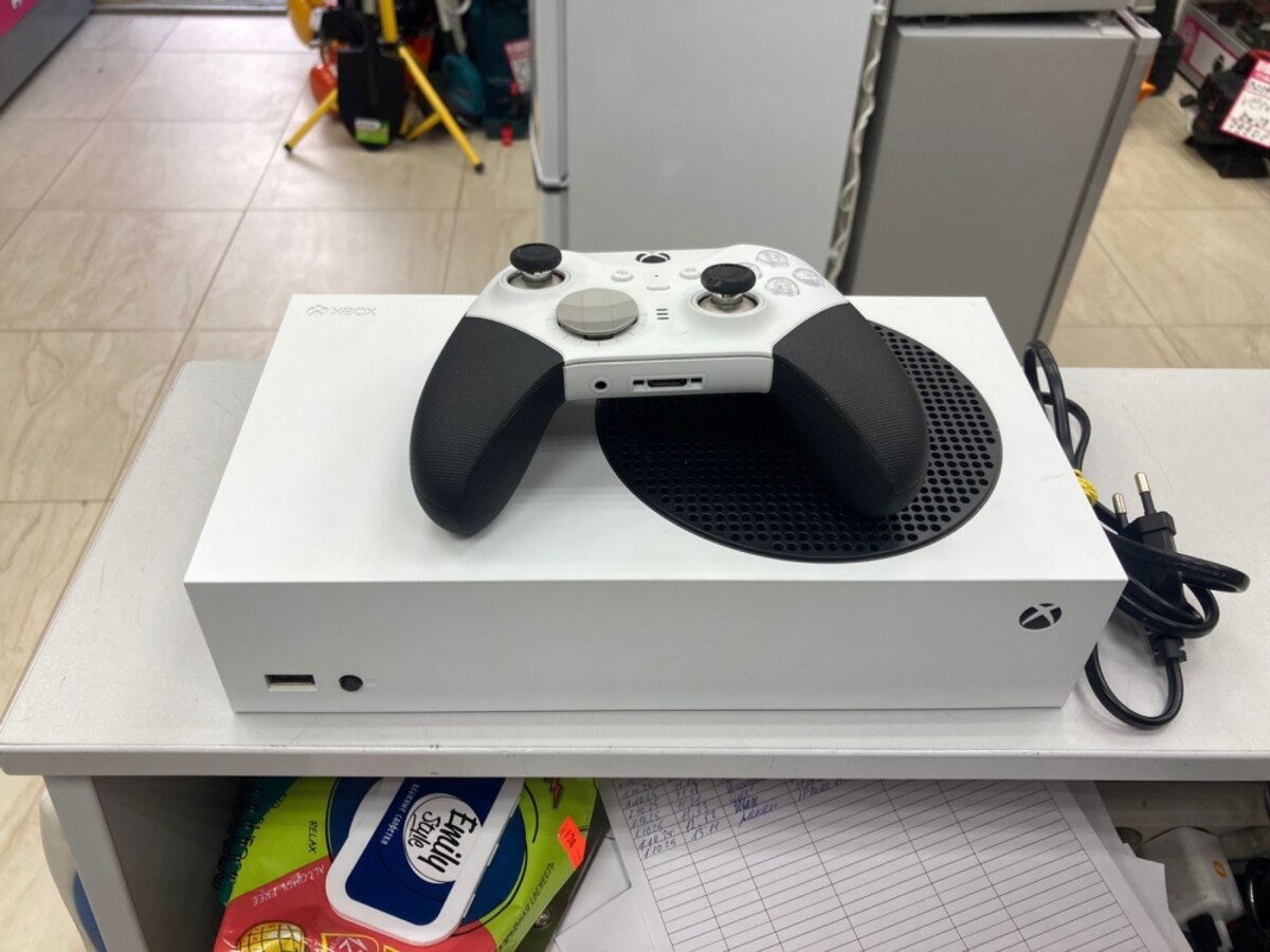 Игровая приставка XBOX Series S