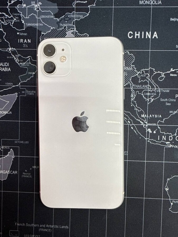 Смартфон iPhone 11 128 Gb