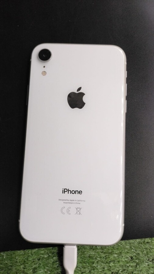 Смартфон iPhone XR 64 Gb