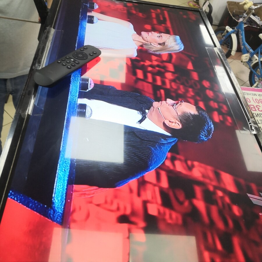 Телевизор Leff 32" смарт