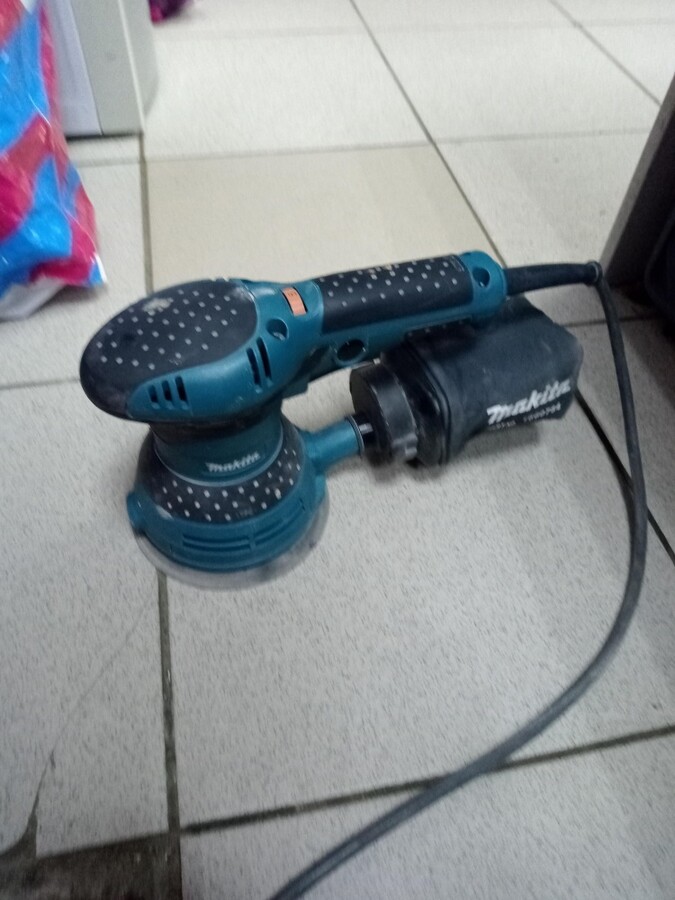 Шлифмашина ЭКСЦЕНТРИКОВАЯ MAKITA BO5041