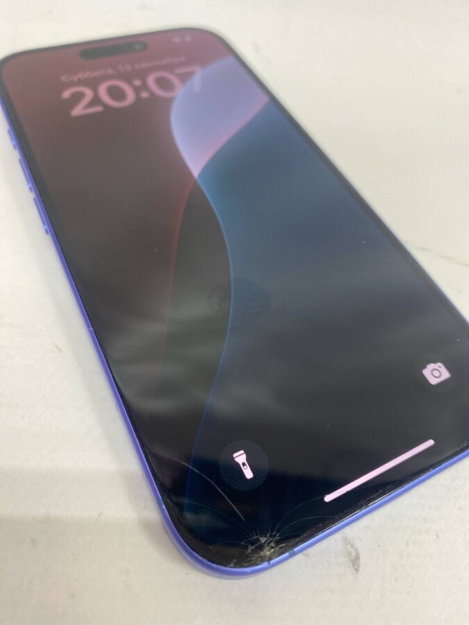 iPhone 16 128 GB Трещины