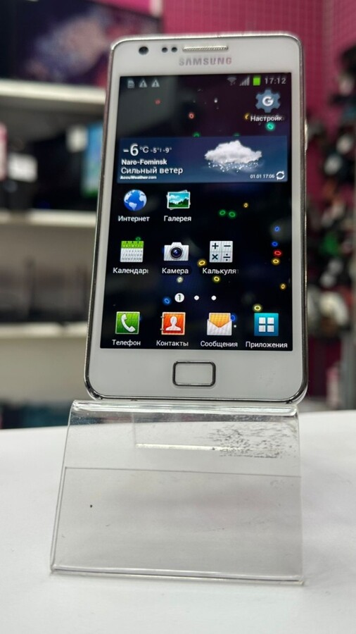 Смартфон Samsung GT-I9100