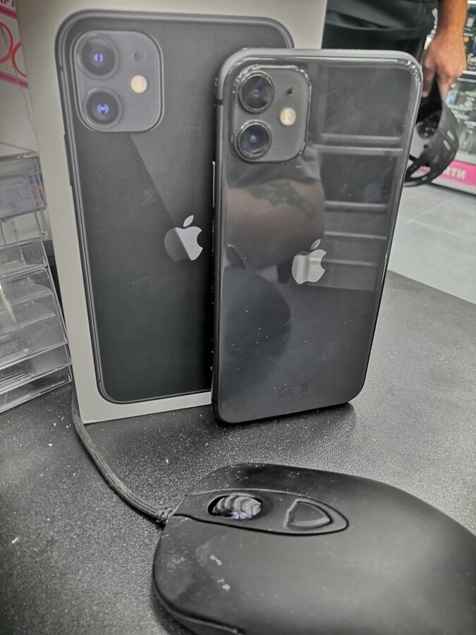 Смартфон iPhone 11 64Gb