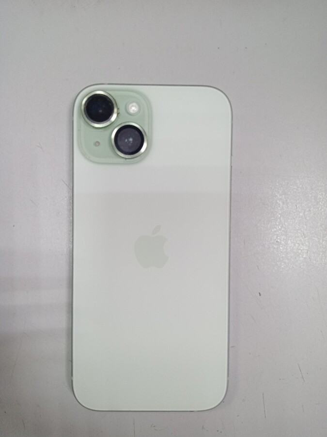 Смартфон iPhone 15 256 ГБ