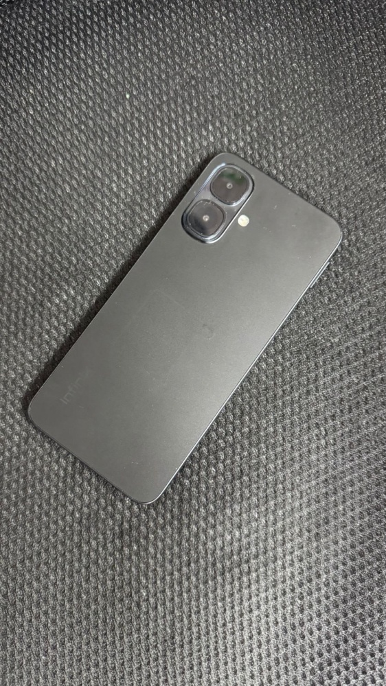 Мобильный телефон Infinix  4/128