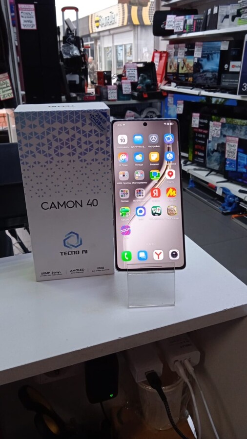 Мобильный телефон Tecno CAMON 40 12|256