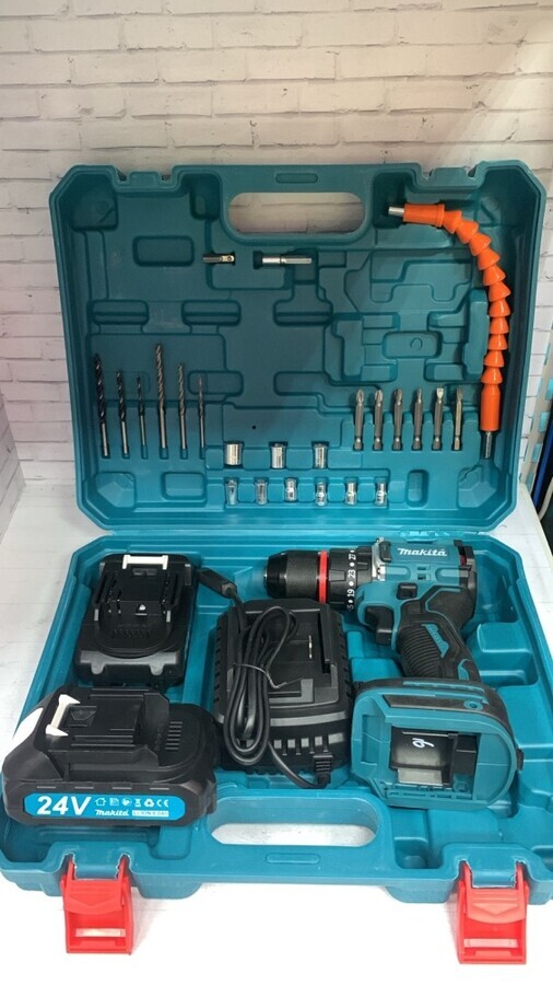 Шуруповерт Makita на акамуляторе