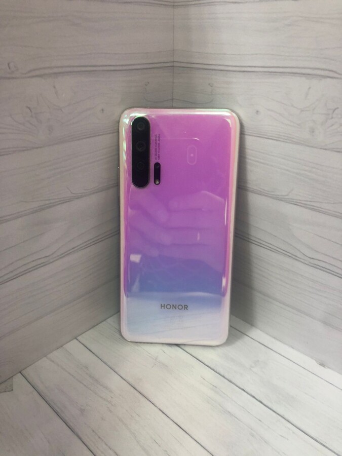 Смартфон Honor 20 PRO 8/128