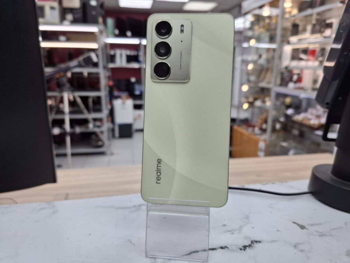 Смартфон Realme C75