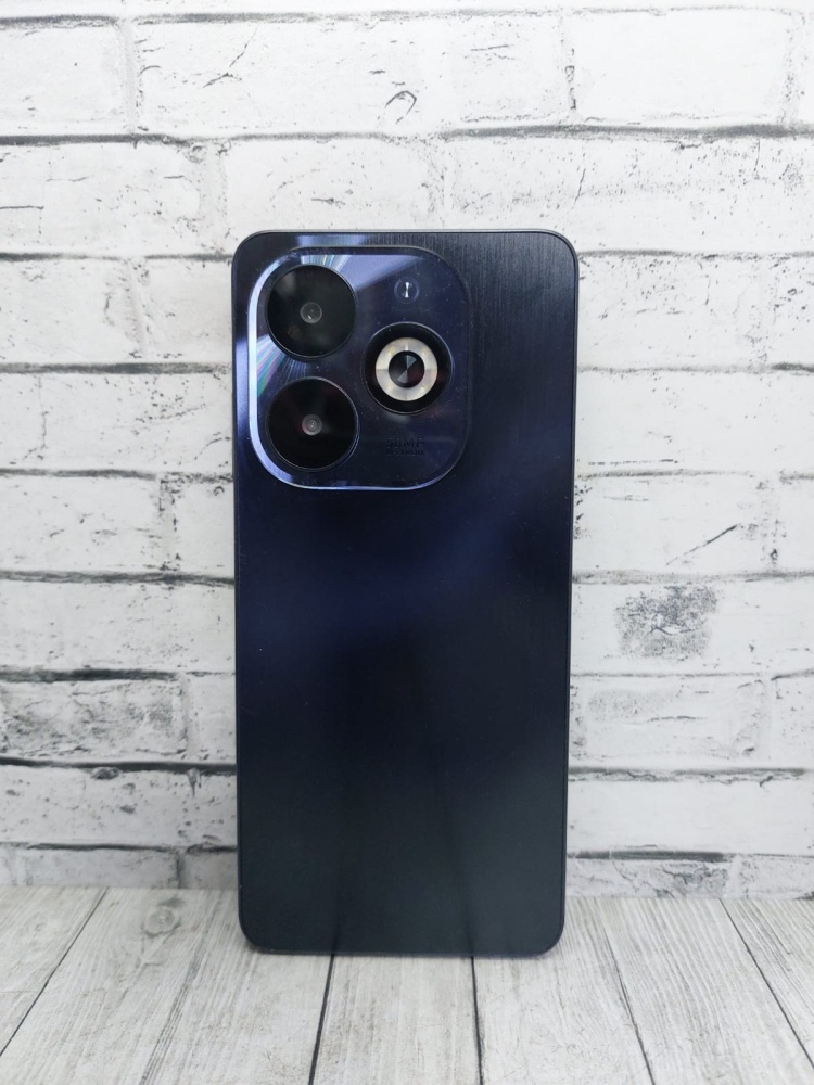 Мобильный телефон Infinix Smart 8 pro 4/256