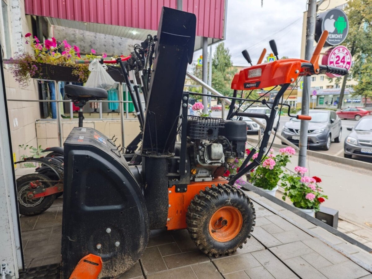 Снегоуборочная машина Patriot Cибирь 68Е
