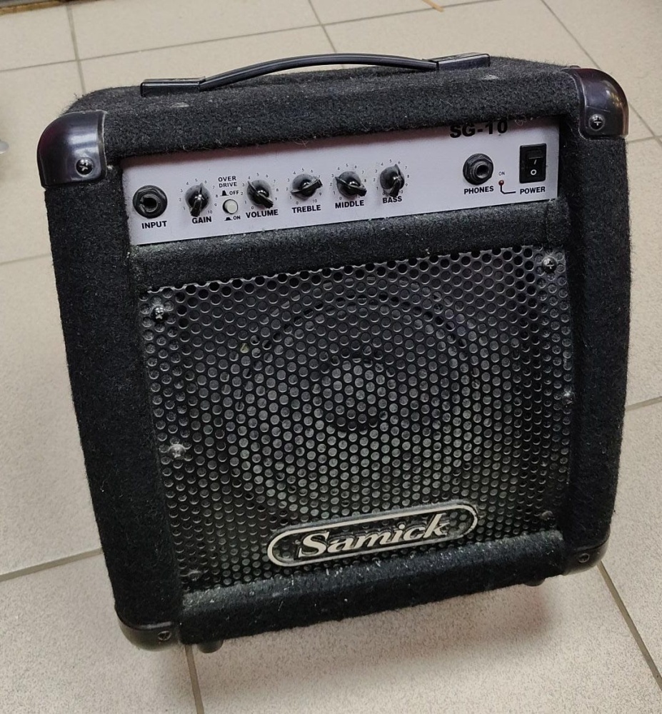 Гитарный усилитель Samick SG-10