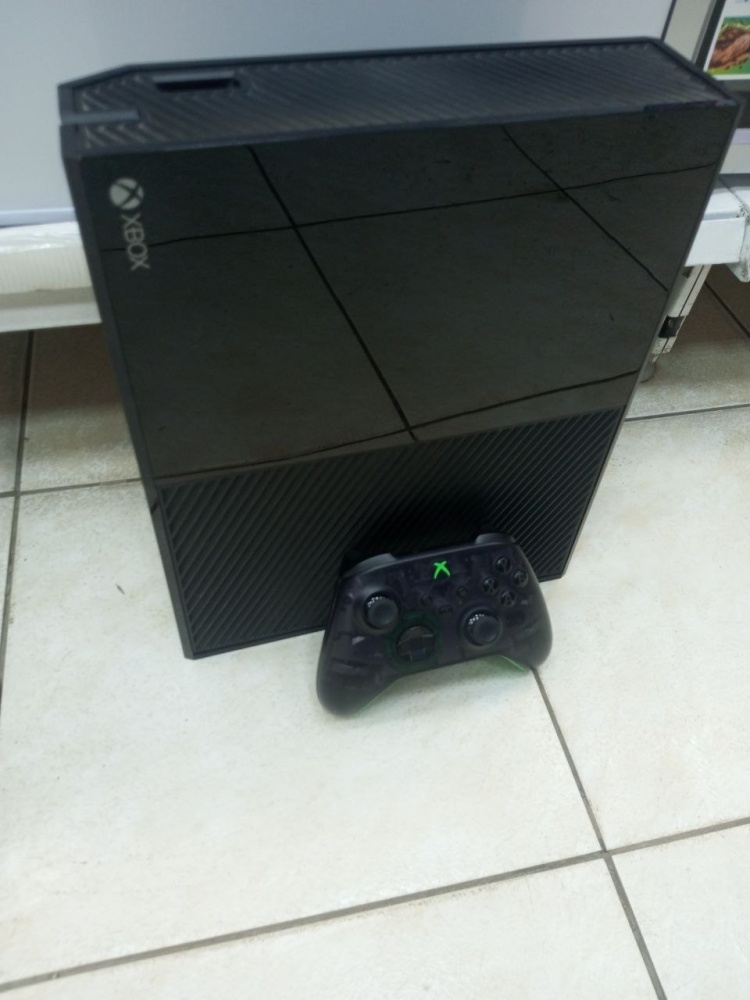 Игровая приставка XBOX ONE